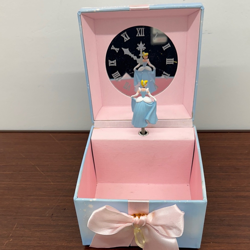 Cinderella Jewelry Box with Pink and Blue Accents